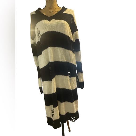 Crochet Distressed Sweater Dress - Picture 3 of 3